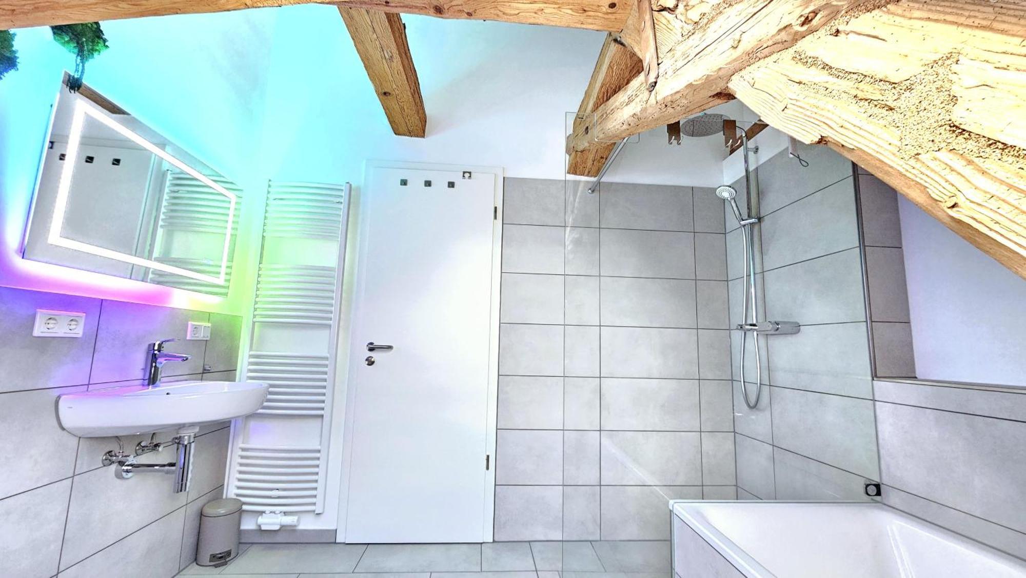 דירות מרקדורף Wood World Luxury - Massage - Bergblick - Tranpolin- Parken מראה חיצוני תמונה