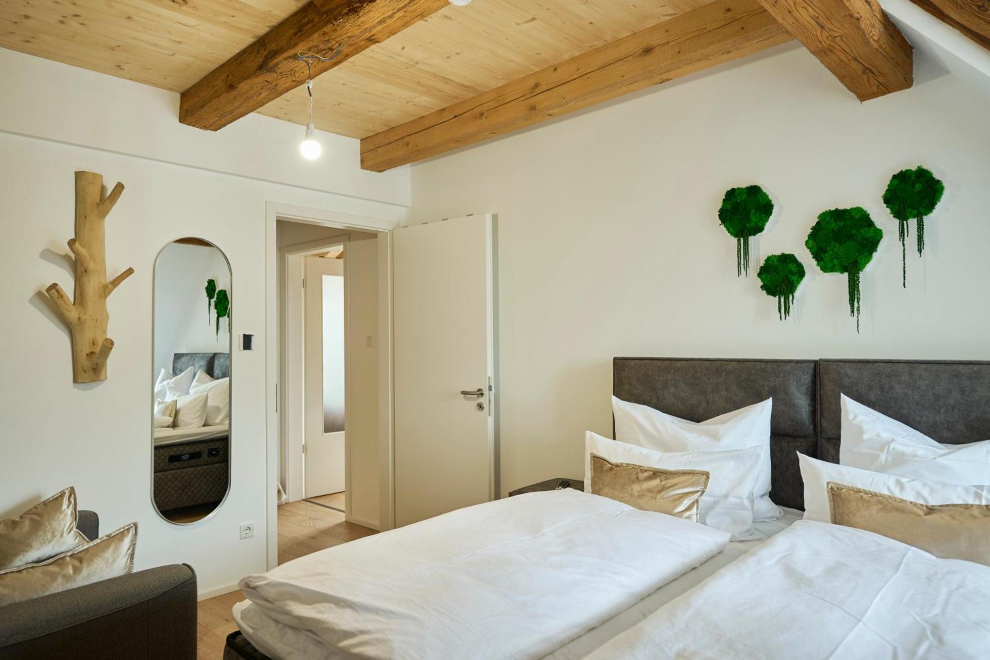 דירות מרקדורף Wood World Luxury - Massage - Bergblick - Tranpolin- Parken מראה חיצוני תמונה
